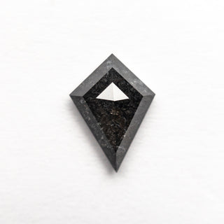 Black kite diamond