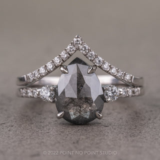 black pear diamond