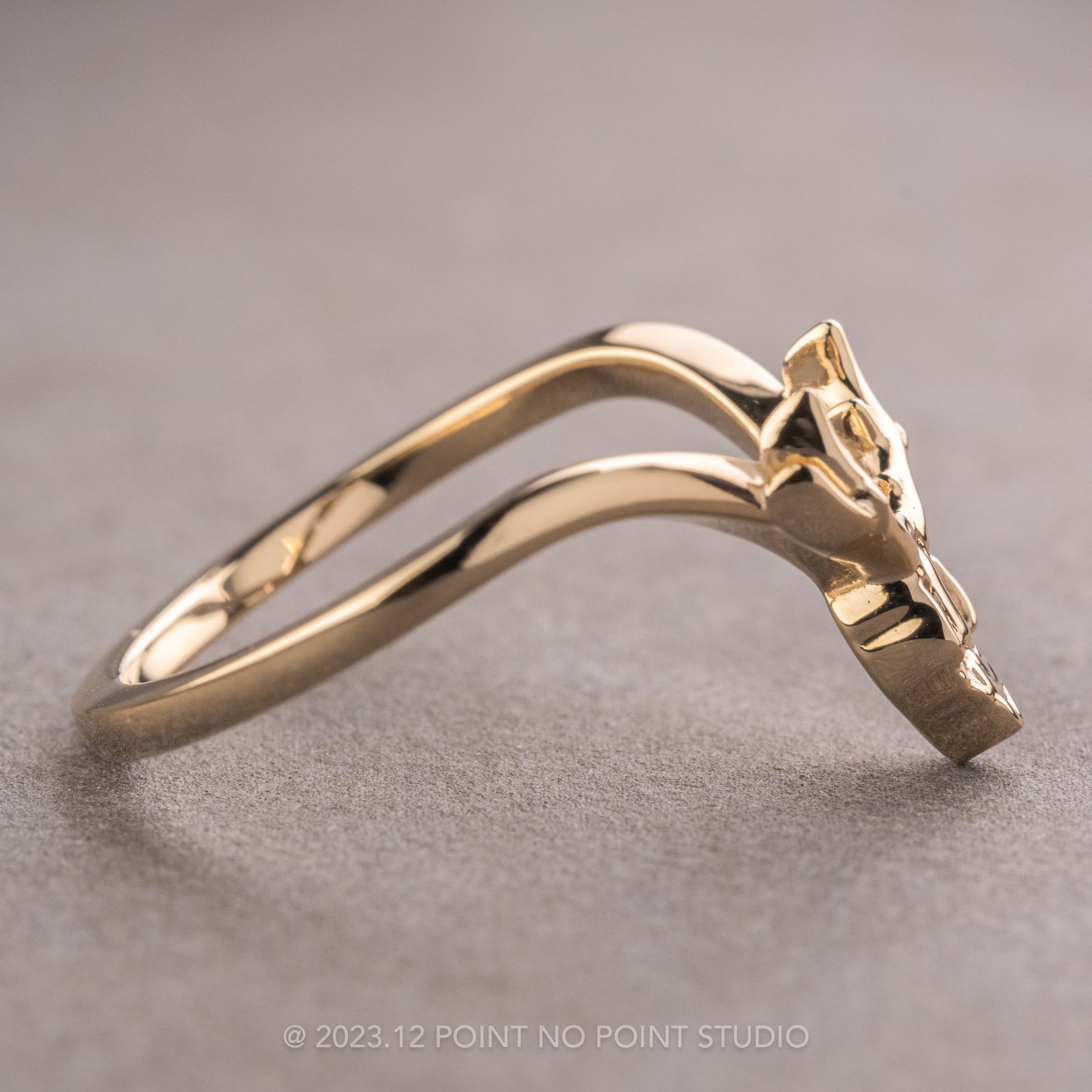 Mens Modern 950 Platinum Skull Channel Cluster Wedding Ring R455-PLAT | Art  Masters Jewelry