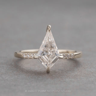 kite moissanite