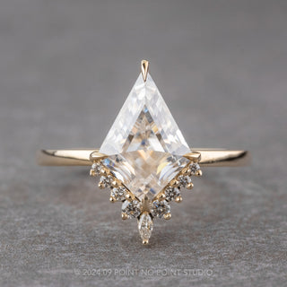 kite moissanite