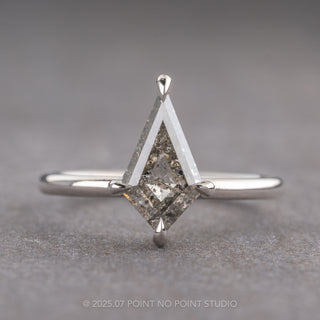 salt and pepper diamond