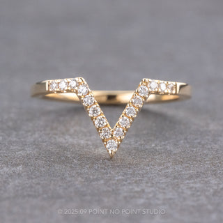17 Diamond Large Victoria Band, 14K Yellow Gold