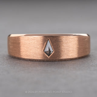 Black Salt and Pepper Kite Diamond Men's Beveled Edge Leo Wedding Band, Comfort Fit