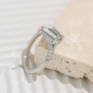 Unique ring