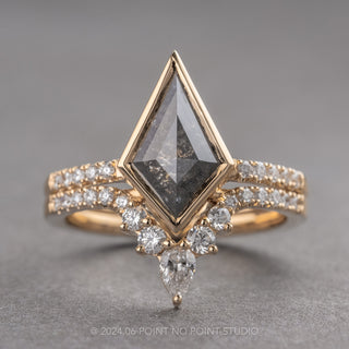 Large Cassiopeia Wedding Ring, 17 Diamond
