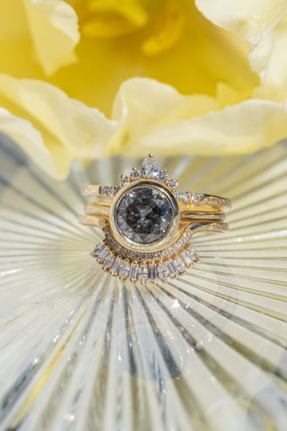 salt and pepper round diamond irng