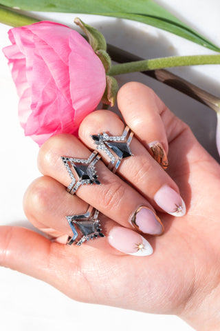 19 Ombre Diamond Large Victoria Band, Platinum