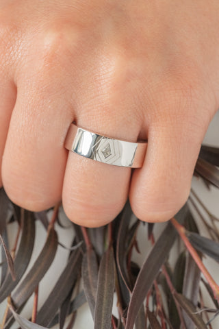 White Kite Sapphire Mens Wedding Band, Platinum