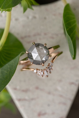 salt and pepper round diamond ring