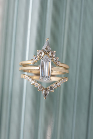 Salt and Pepper Kite Diamond Wedding Band, Cassiopeia Setting, 14K Yellow Gold