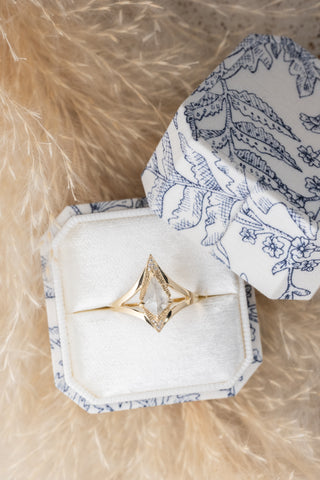 salt and pepper kite diamond ring