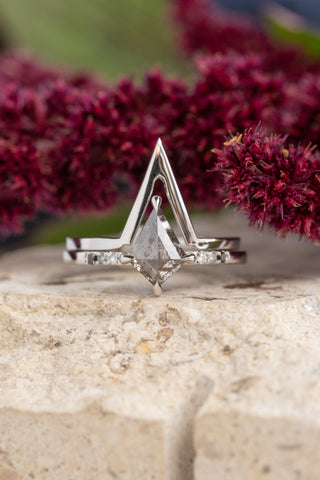 salt and pepper diamond ring