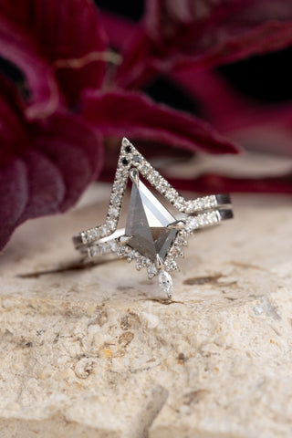salt and pepper kite diamond ring