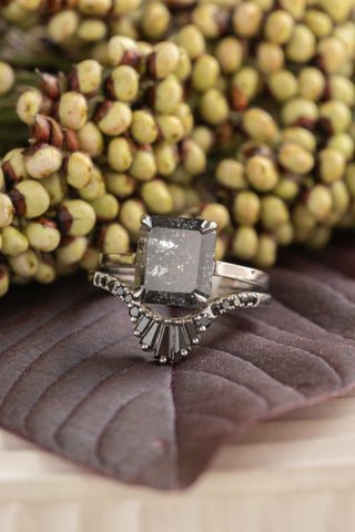 black diamond ring women's