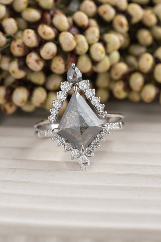 salt and pepper kite diamond ring
