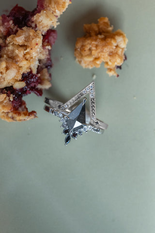 black diamond ring women's