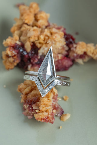salt and pepper kite diamond ring