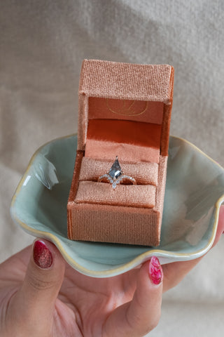 salt and pepper kite diamond ring