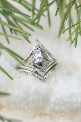 salt and pepper kite diamond ring