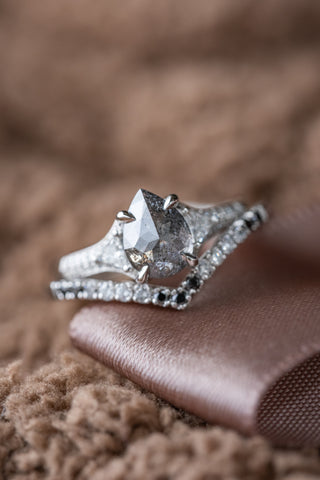 black diamond ring women's