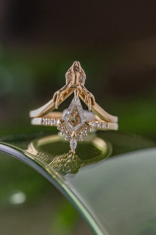 Deer Skull Wedding Band, 14k Yellow Gold