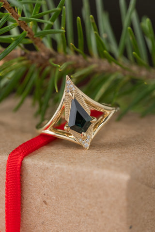 sapphire engagement ring