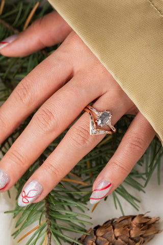 salt and pepper diamond ring