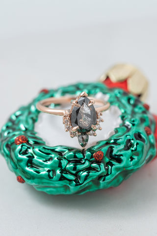 black diamond ring women's