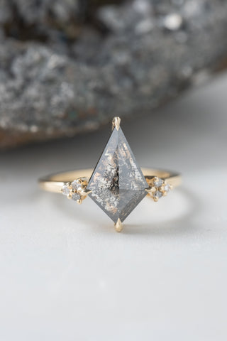 black kite diamond ring
