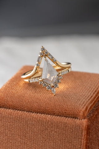 Round and Baguette Diamond V Band, Deep Contour Paloma Setting, 14K Yellow Gold