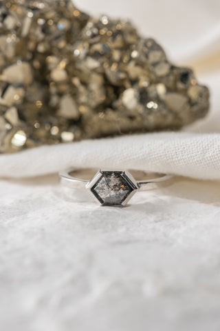 black diamond ring women's