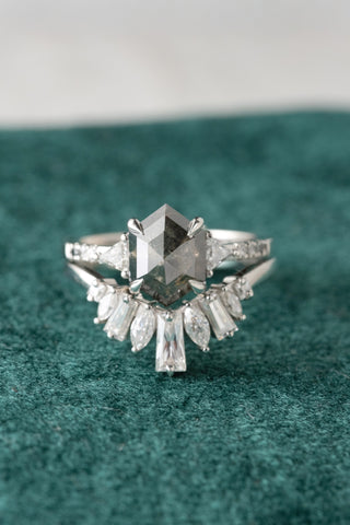 black diamond ring women's