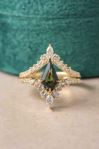 green kite sapphire ring