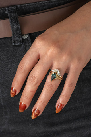 Thyme Wedding Ring, 7 Diamond, Round Band