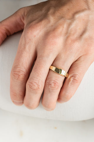Green Diamond Mens Waved Signet Ring