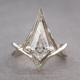 kite moissanite