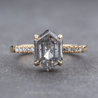 salt and pepper diamond