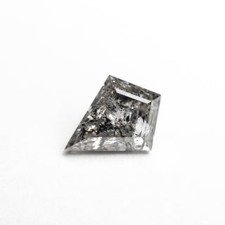 salt and pepper diamond