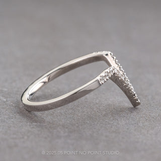 19 Ombre Diamond Large Victoria Band, Platinum