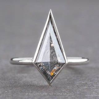 salt and pepper diamond