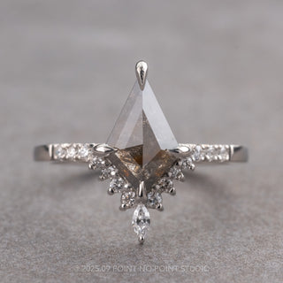 salt and pepper diamond