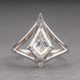kite moissanite