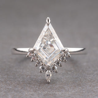 kite moissanite