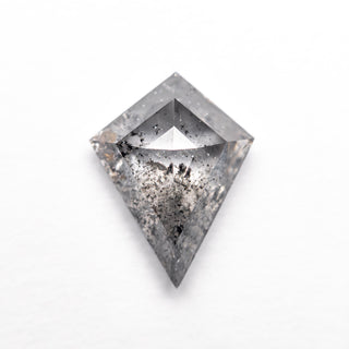 Salt and pepper kite diamond