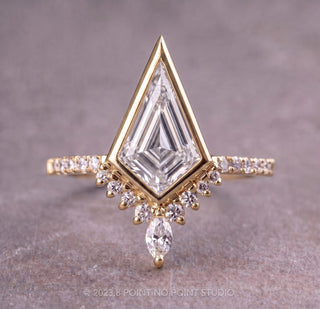 Kite Lab Diamond Engagement Ring, Bezel Avaline Setting