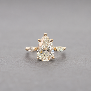 Pear Lab Diamond Engagement Ring, Zoe Setting