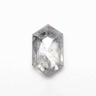 Salt and pepper diamond