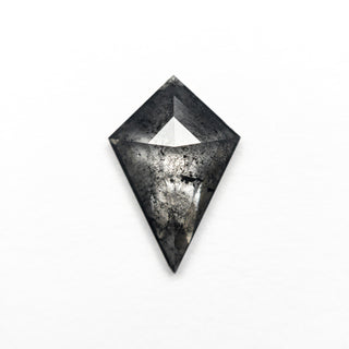 Salt and pepper kite diamond