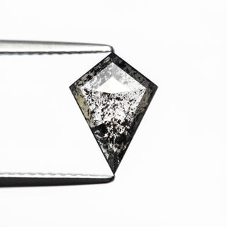 Salt and pepper kite diamond